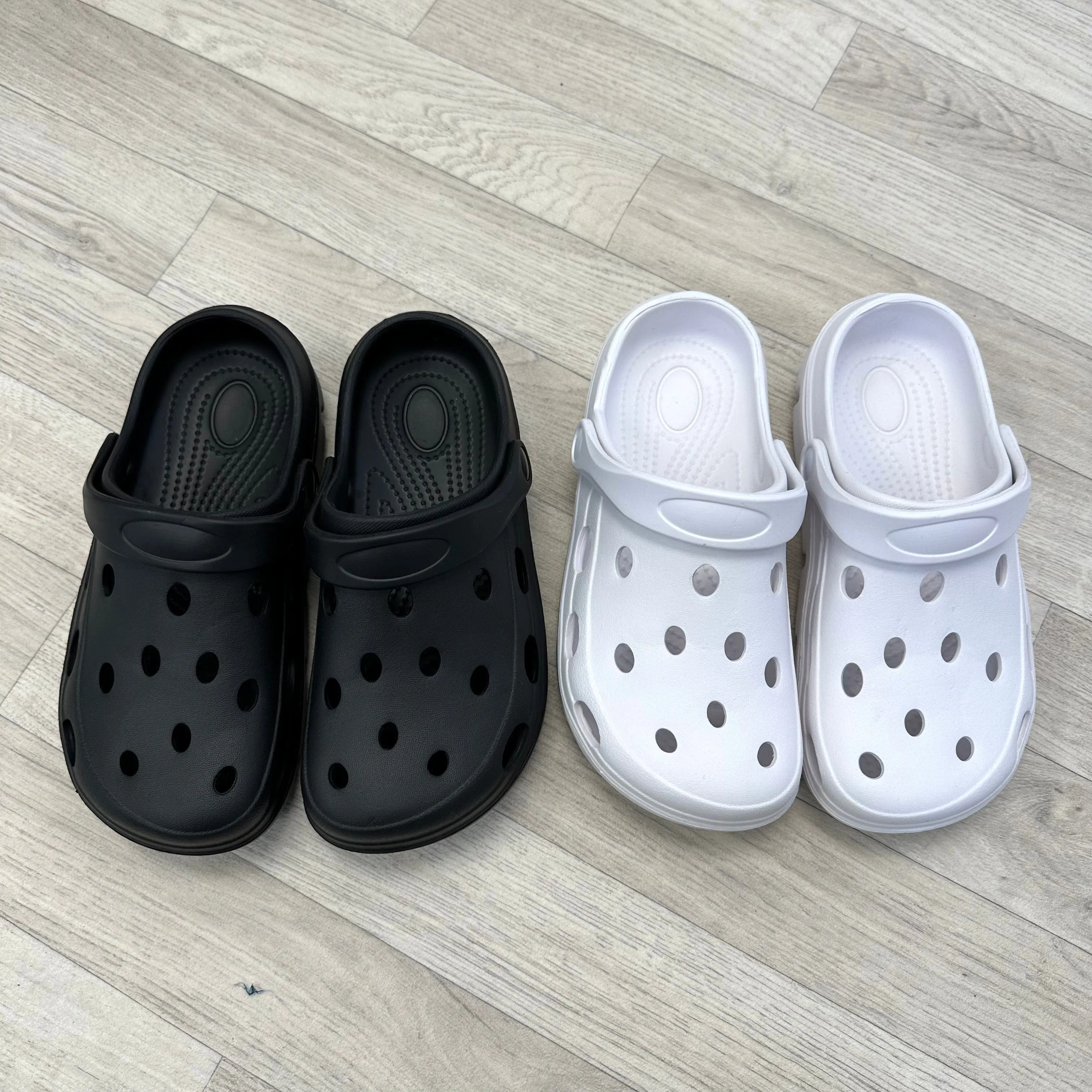 Cassia Classic Unisex Clogs ( Generous Fitting )Online only NO RETURNS ON SALE ITEMS