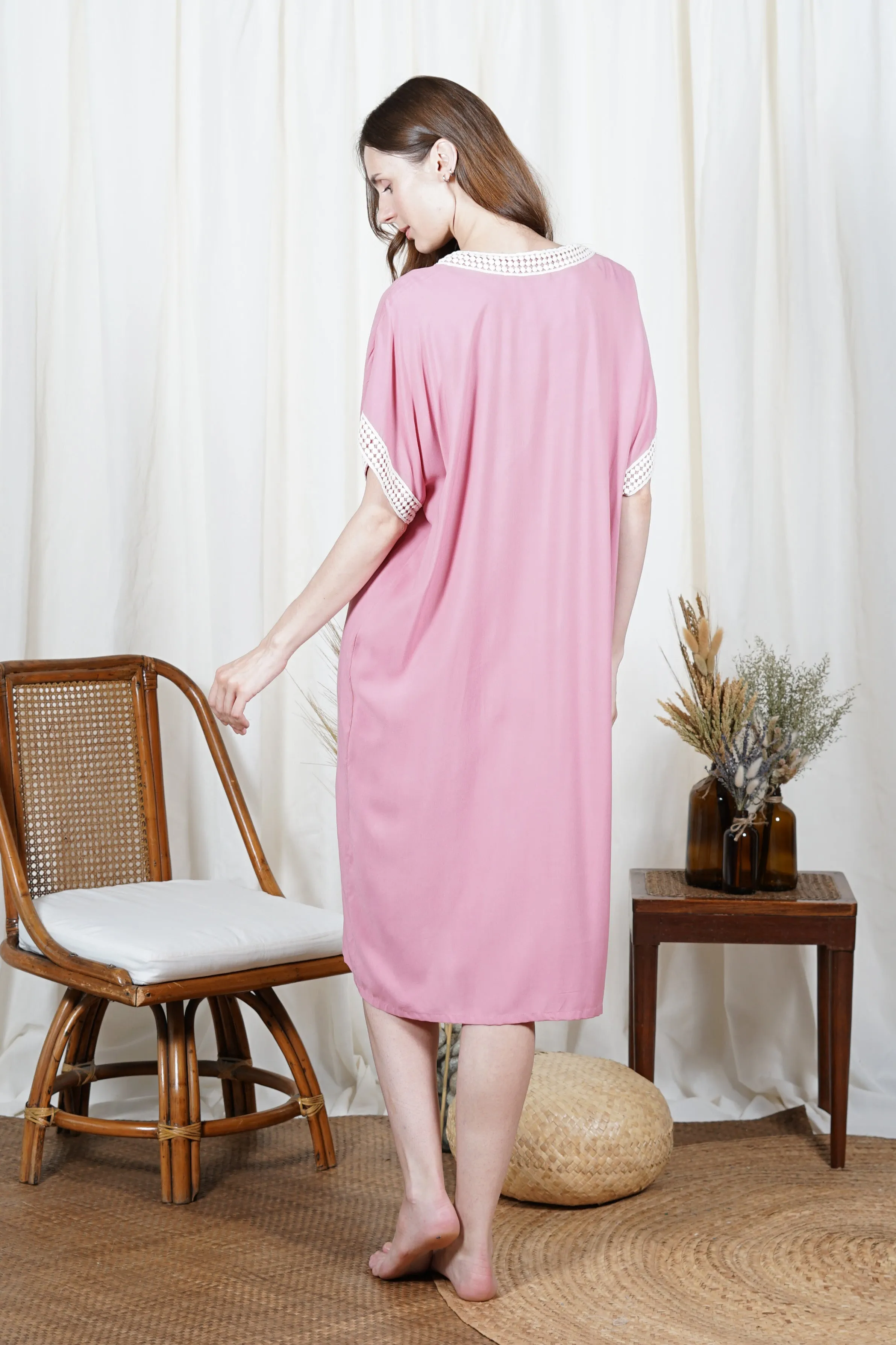 IHILANI Kaftan with Trim (Rose)