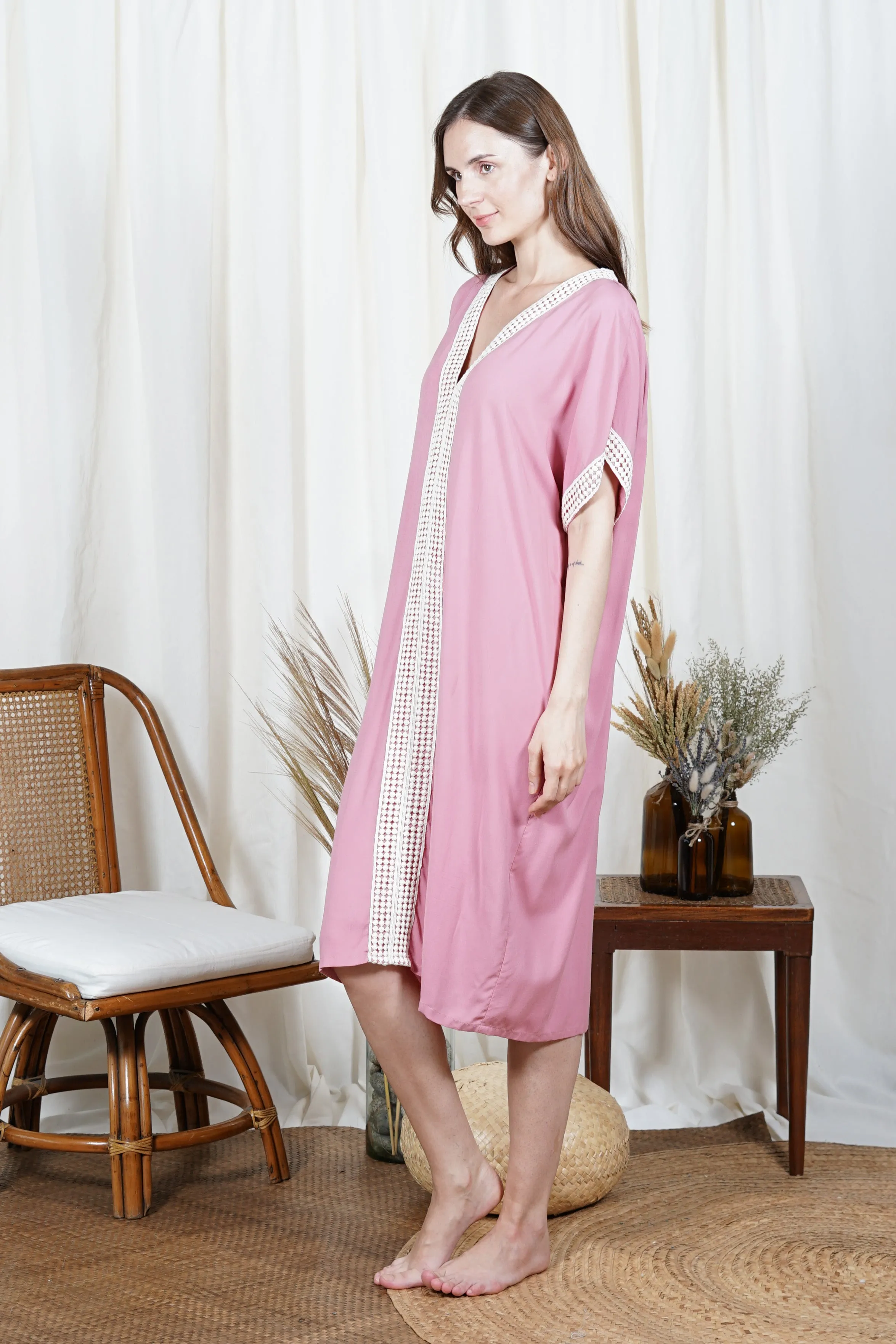 IHILANI Kaftan with Trim (Rose)
