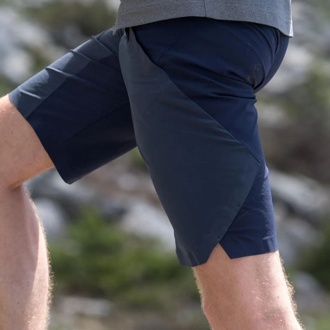 Men's long hiking shorts - MH500