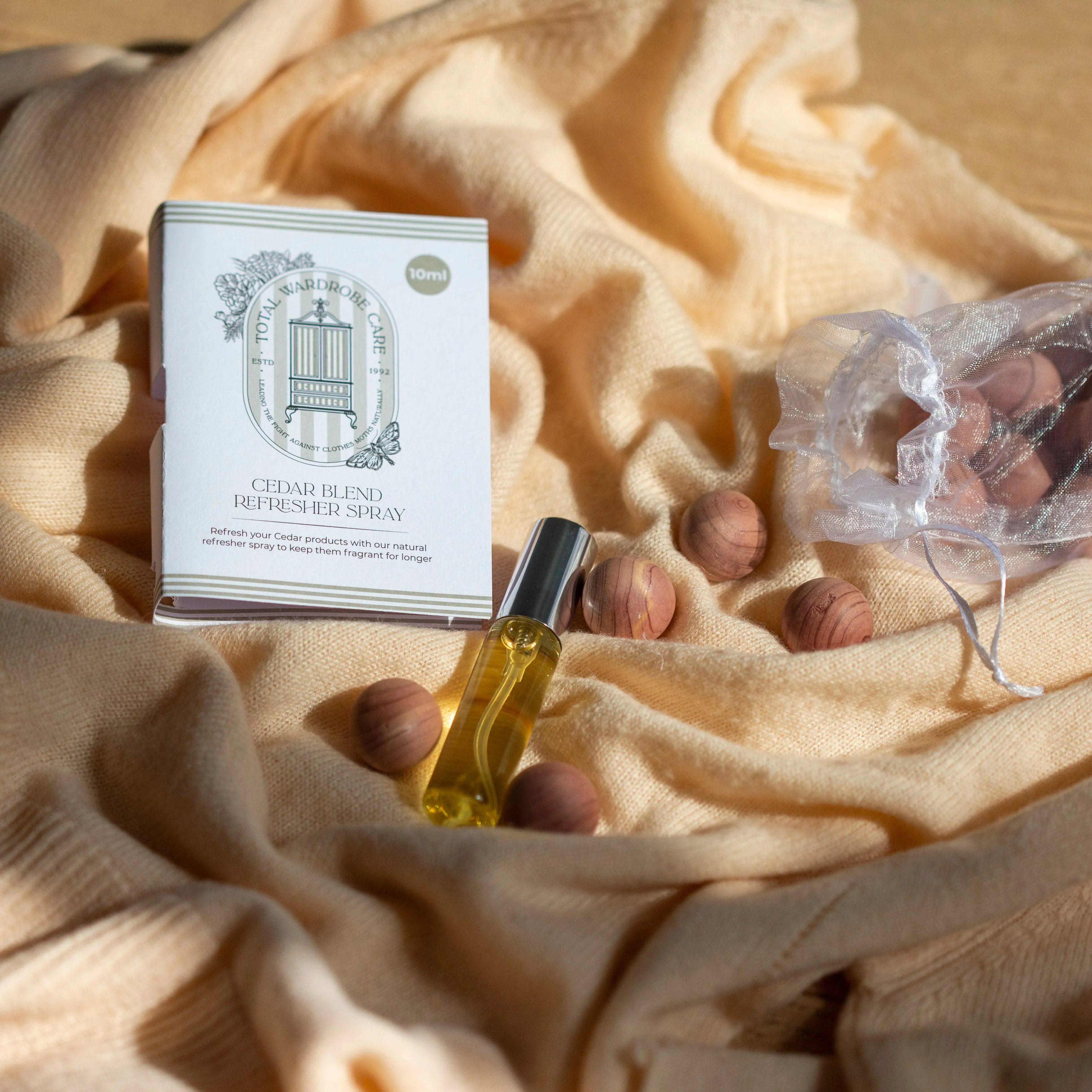 Natural Cedar Blend Refresher Spray