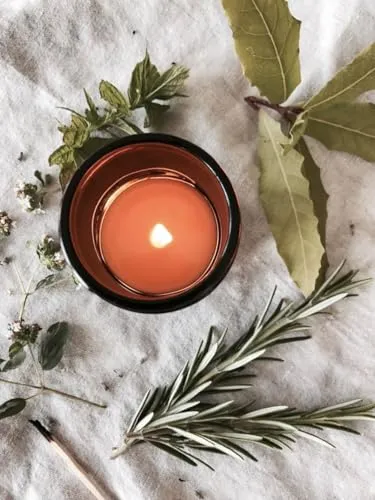 Ruya's Handcrafts Amber Single Wick Clear Quartz Stone | Mood Enhancer That Evokes Childhood Memories, Therapy Candles | Manifestation Glow Candles (Lush Nodes)