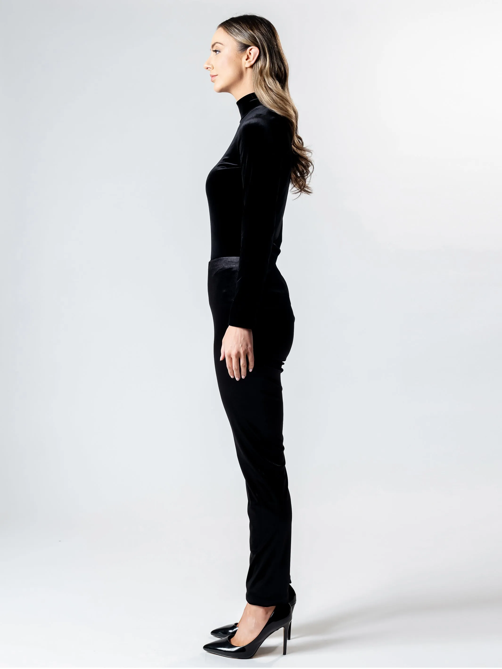 SILHOUETTE Straight Leg Velvet Pant