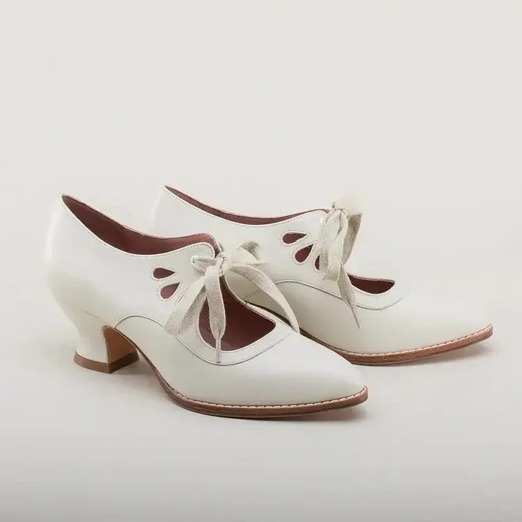 SOVA™ - VINTAGE LACE-UP ORTHOPEDIC SANDALS